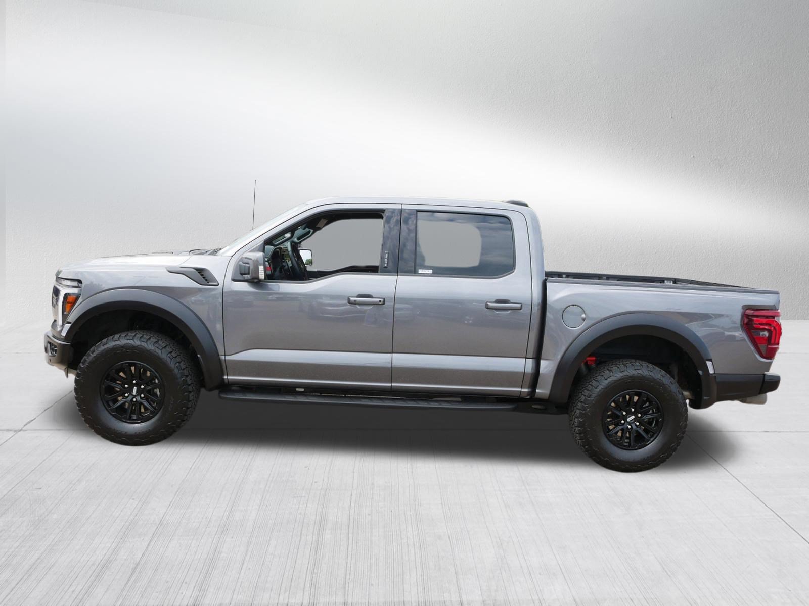 Used 2024 Ford F150 Raptor AWD/4WD image 4