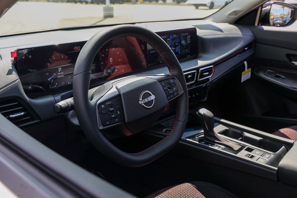 New 2027 Nissan Sentra SR FWD image 15