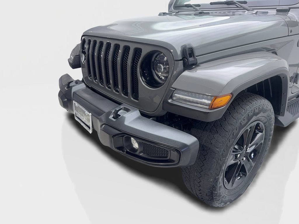 Used 2023 Jeep Wrangler Altitude image 16