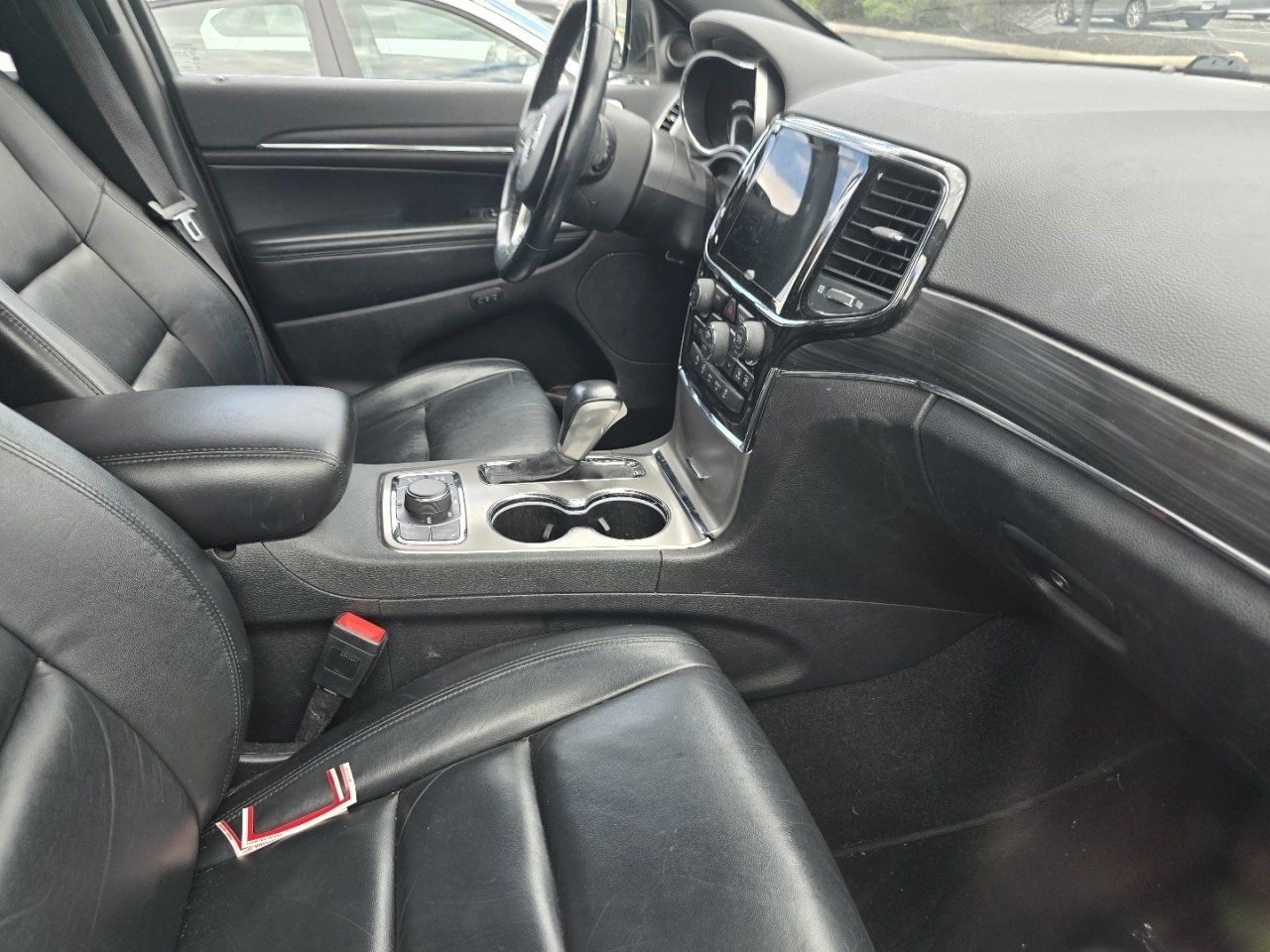 Used 2021 Jeep Grand Cherokee Limited AWD/4WD image 14