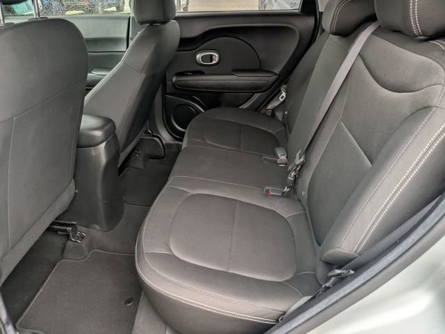 Used 2017 Kia Soul FWD image 19