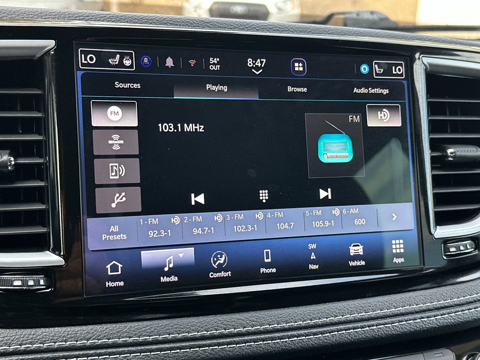 Used 2023 Chrysler Pacifica Limited image 20