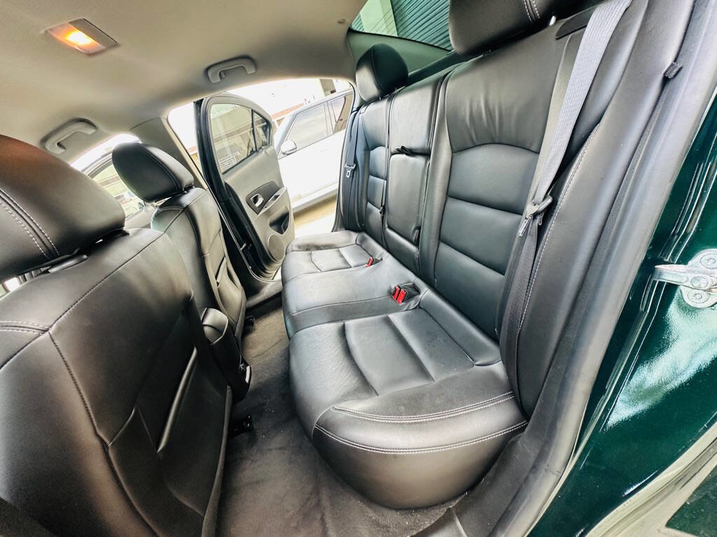 Used 2015 Chevrolet Cruze LT image 20