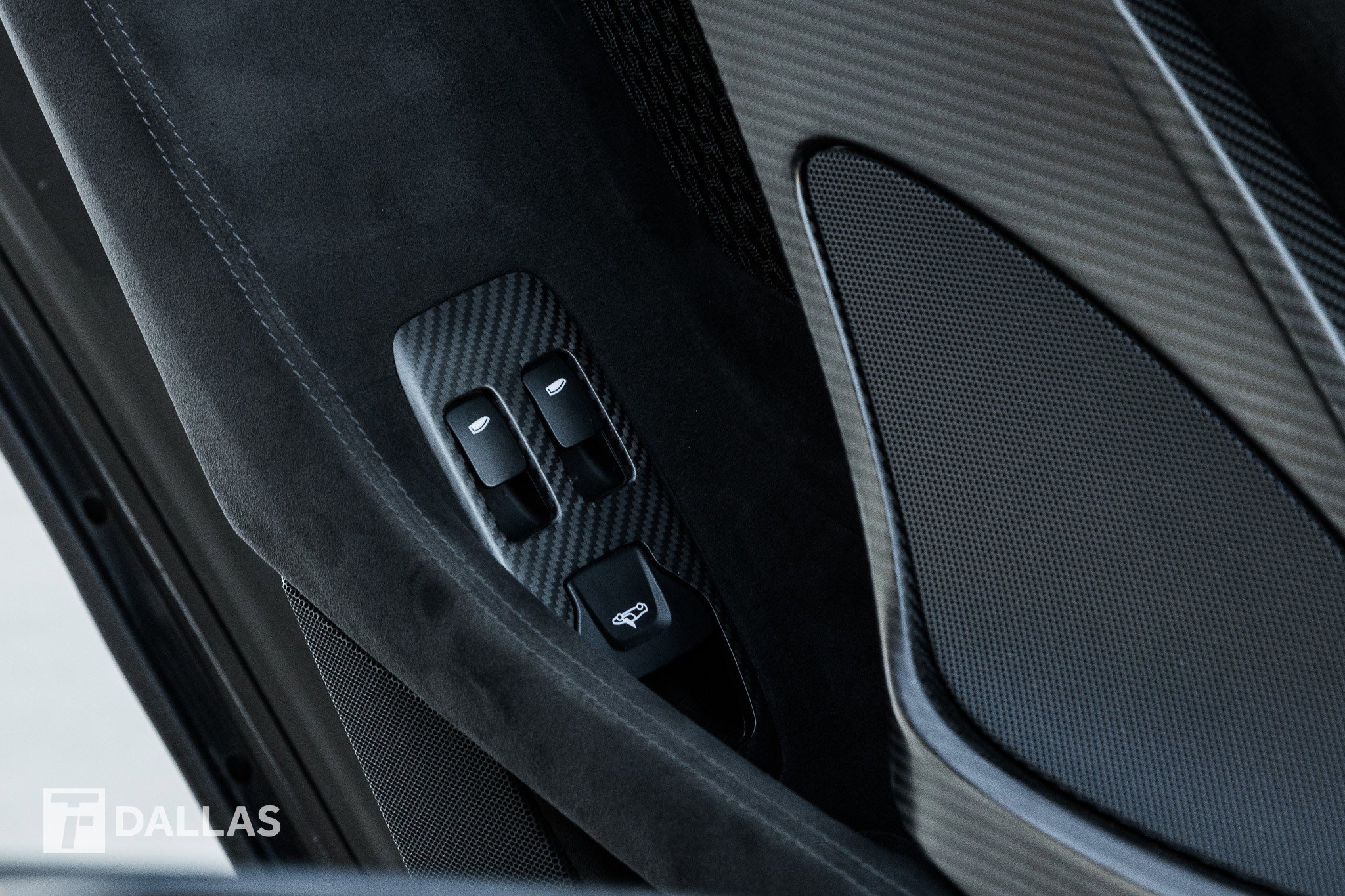 Used 2019 McLaren 600LT image 19