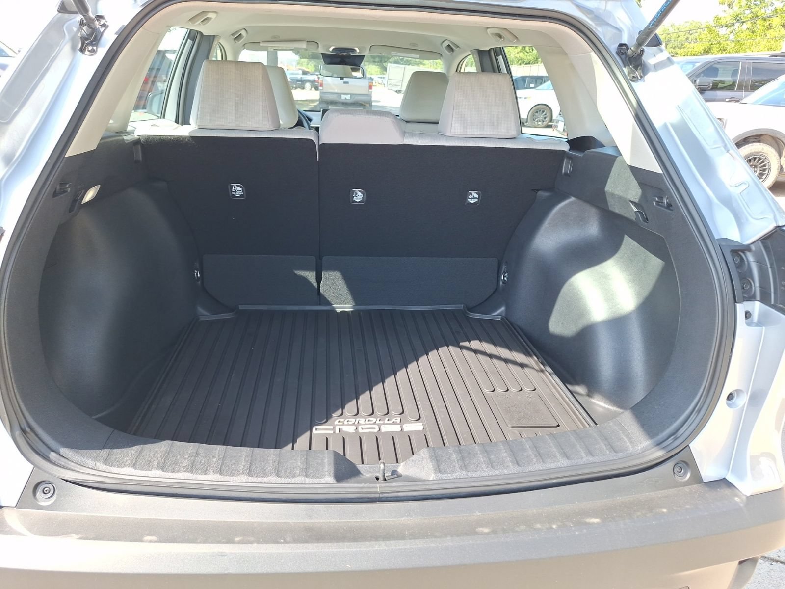 Used 2026 Toyota Corolla Cross L FWD image 35
