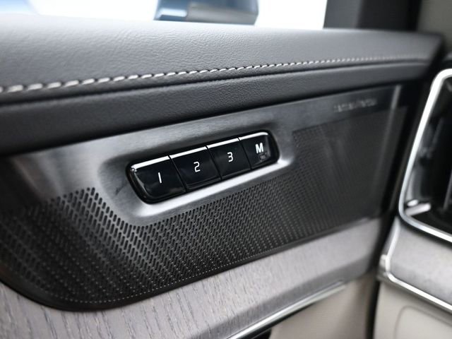 New 2026 Volvo XC90 B6 Ultra w/ Protection Package image 28