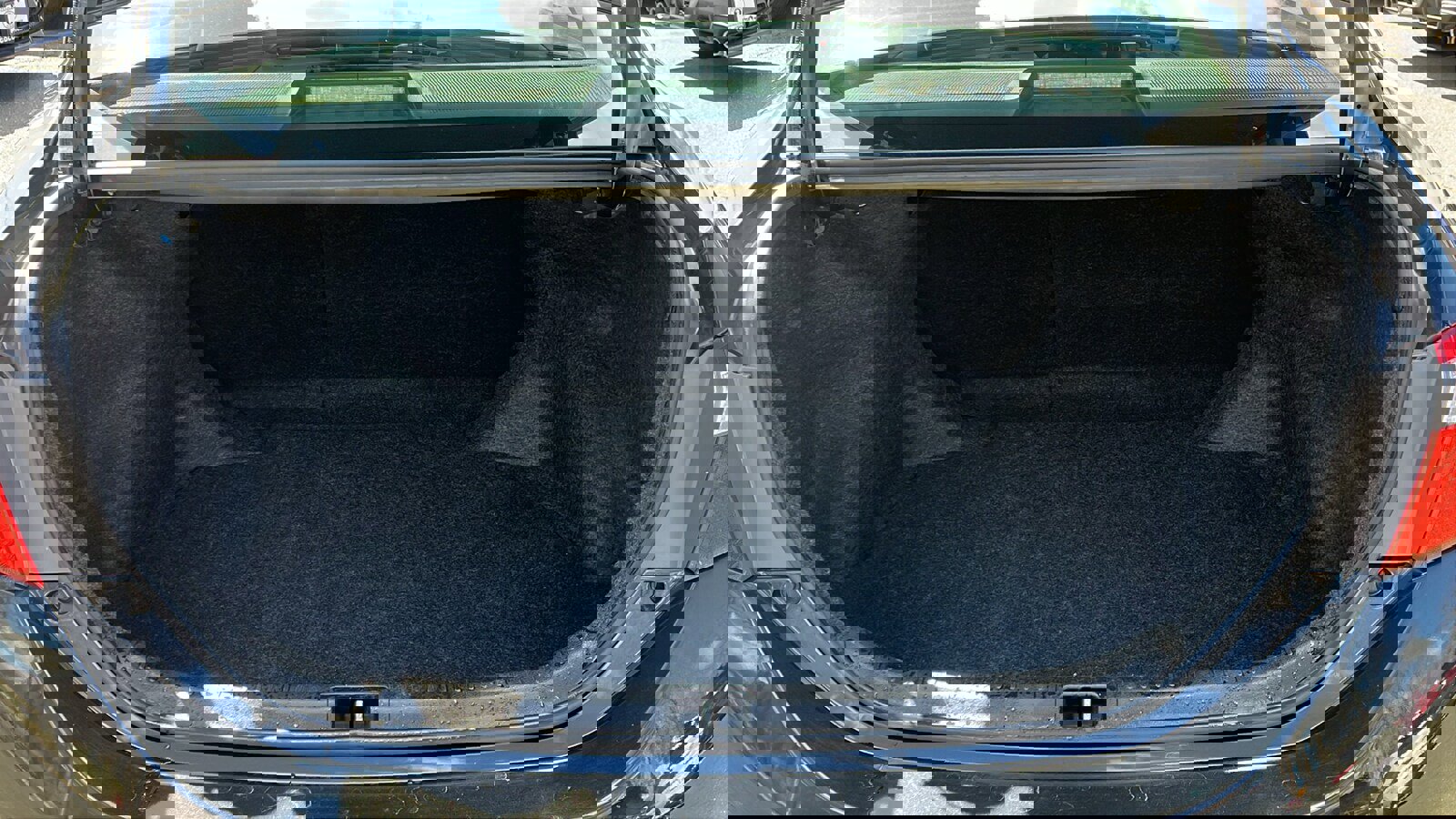 Used 2016 Toyota Corolla S image 25