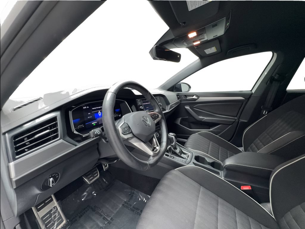 Used 2024 Volkswagen Jetta Sport FWD image 20
