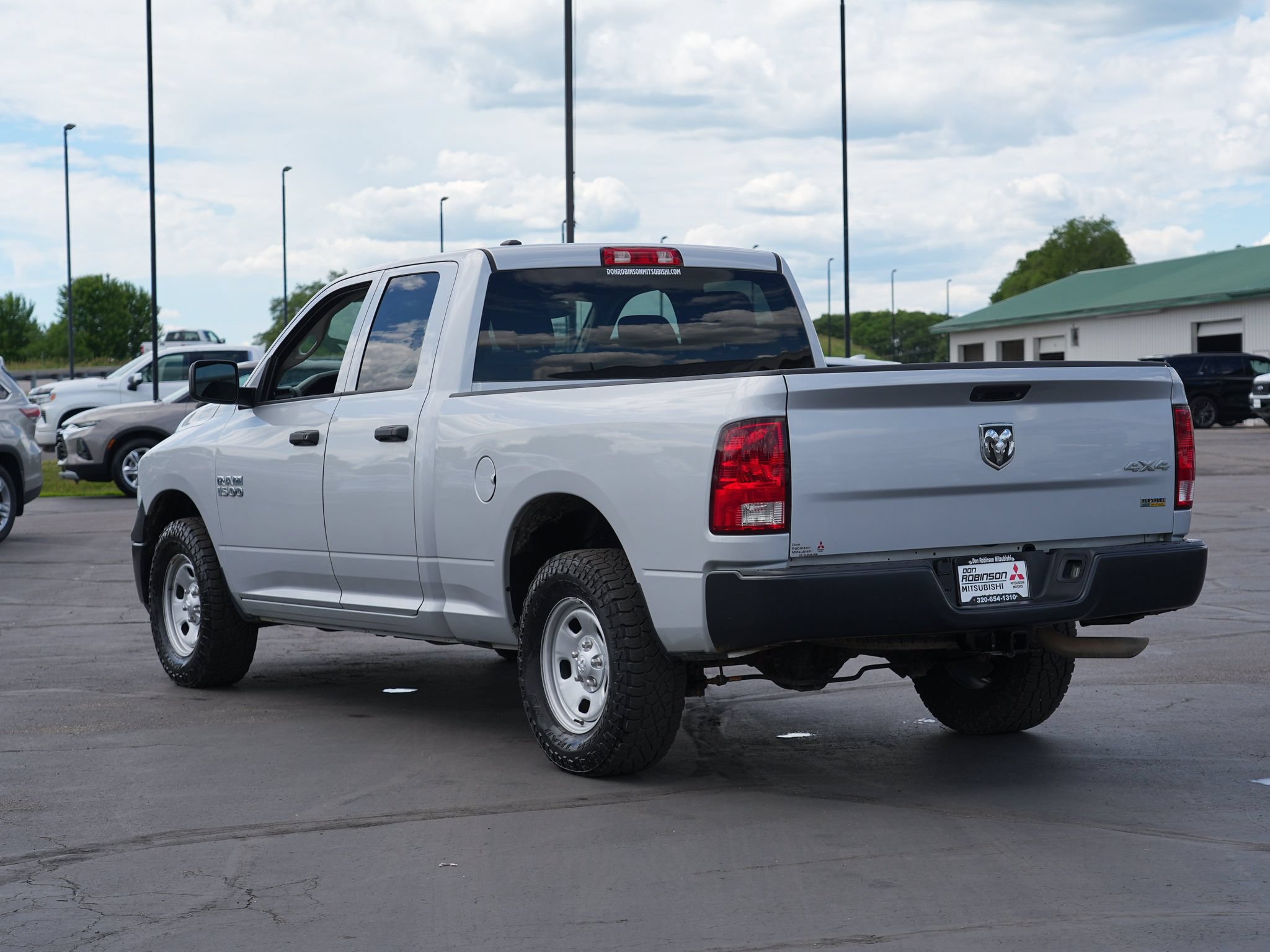 Used 2018 RAM 1500 ST AWD/4WD image 6