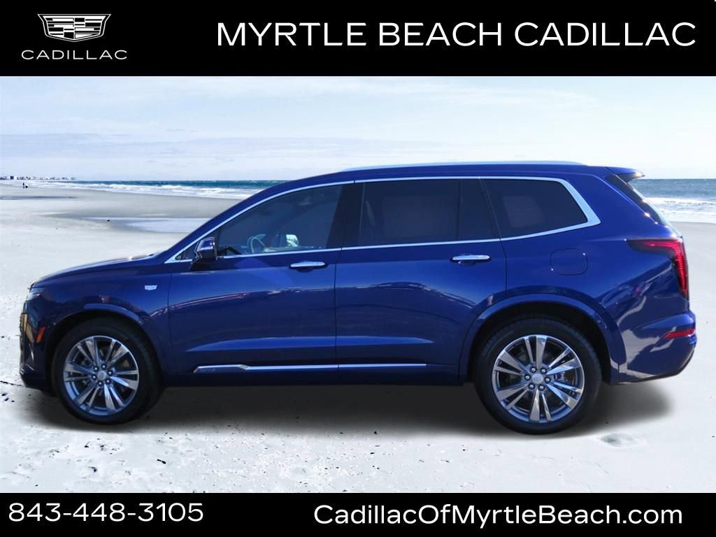 Used 2025 Cadillac XT6 Premium Luxury image 6