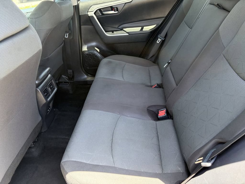 Used 2024 Toyota RAV4 XLE w/ Convenience Package FWD image 21