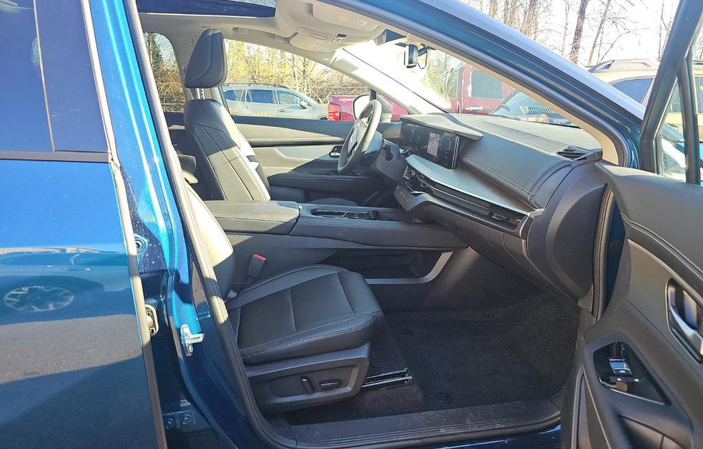 Used 2025 Nissan Murano SL image 9