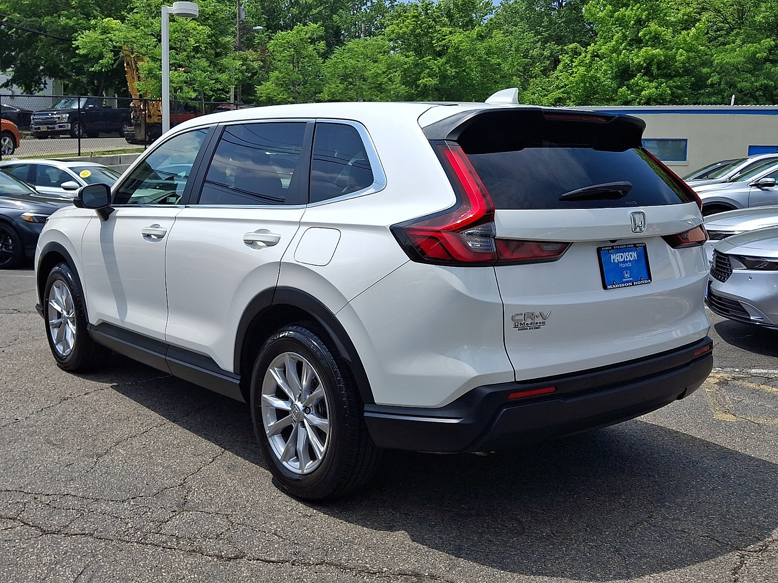 Used 2023 Honda CR-V EX image 6