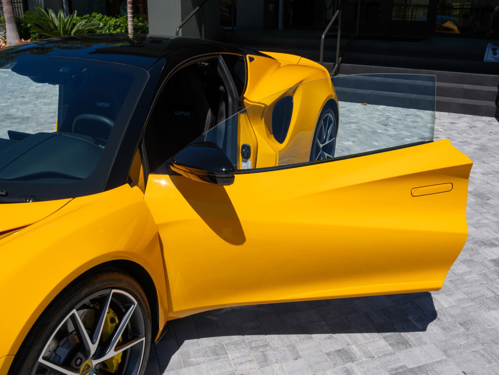 Used 2024 Lotus Emira First Edition image 17