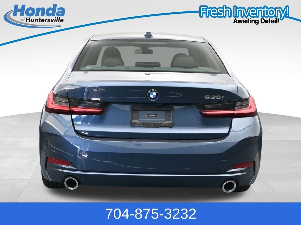 Used 2025 BMW 330i Sedan w/ M Sport Package RWD image 7