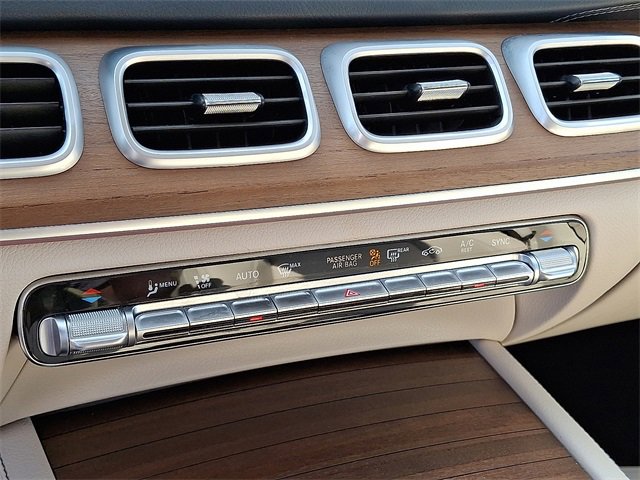 Used 2022 Mercedes-Benz GLS 450 4MATIC image 14