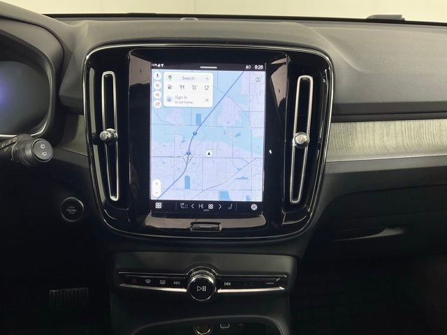 Certified 2023 Volvo XC40 B5 Plus w/ Climate Package image 16