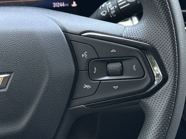 Used 2025 Chevrolet Trax LT FWD image 15
