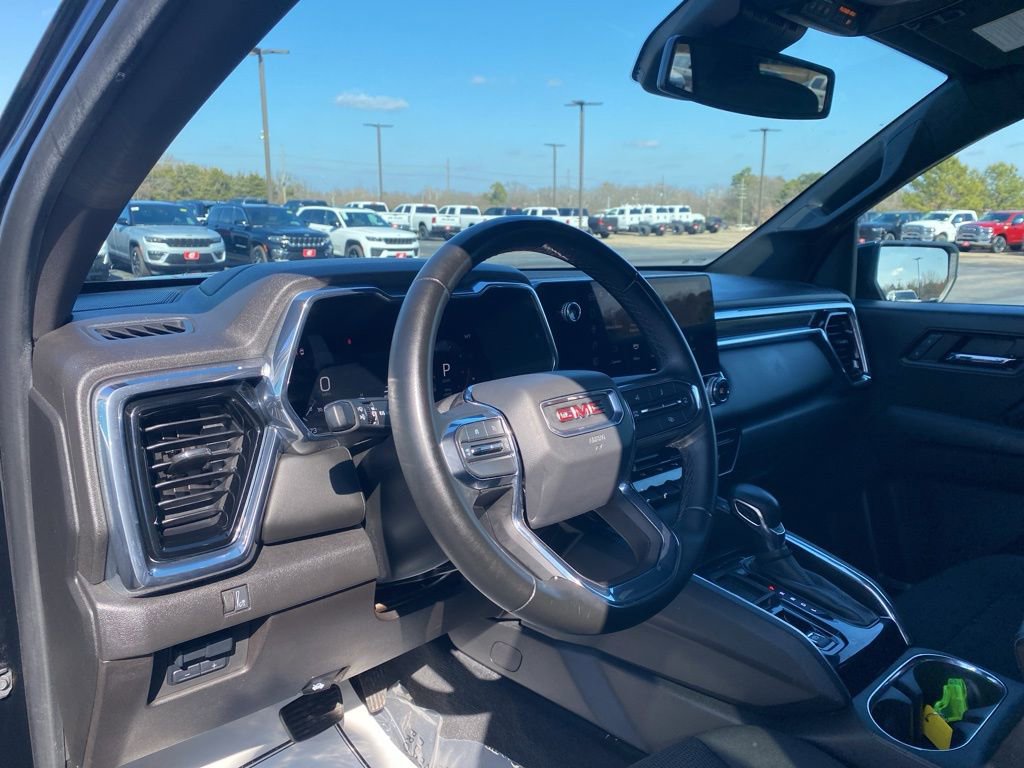 Used 2024 GMC Canyon Elevation w/ Convenience Package image 13