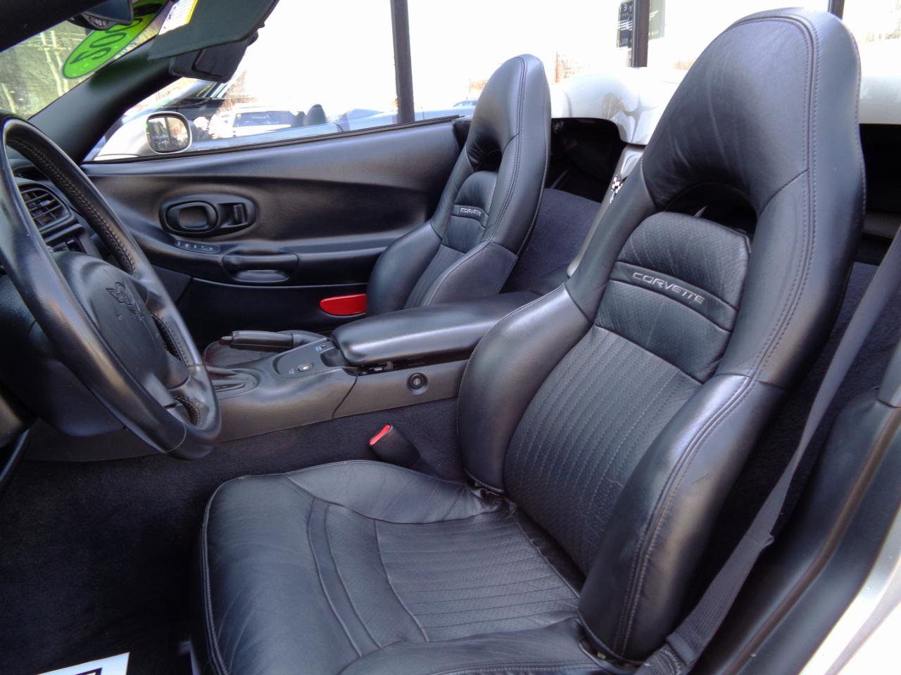 Used 2002 Chevrolet Corvette Convertible w/ Preferred Equipment Group2 image 13