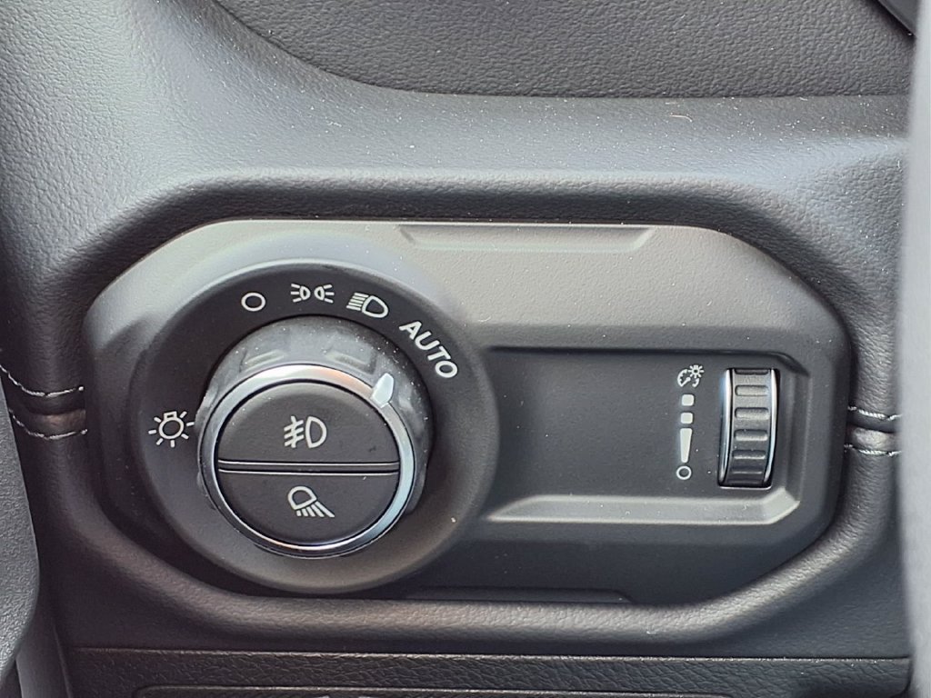 New 2026 Jeep Gladiator Sport AWD/4WD image 15
