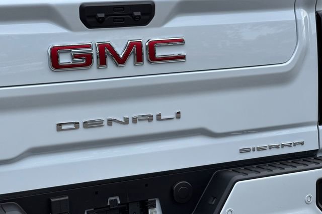 New 2026 GMC Sierra 2500 Denali w/ Denali Reserve Package image 33