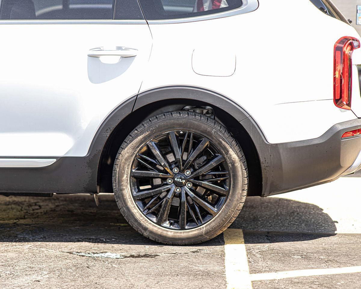 Used 2022 Kia Telluride SX w/ Towing Package FWD image 7