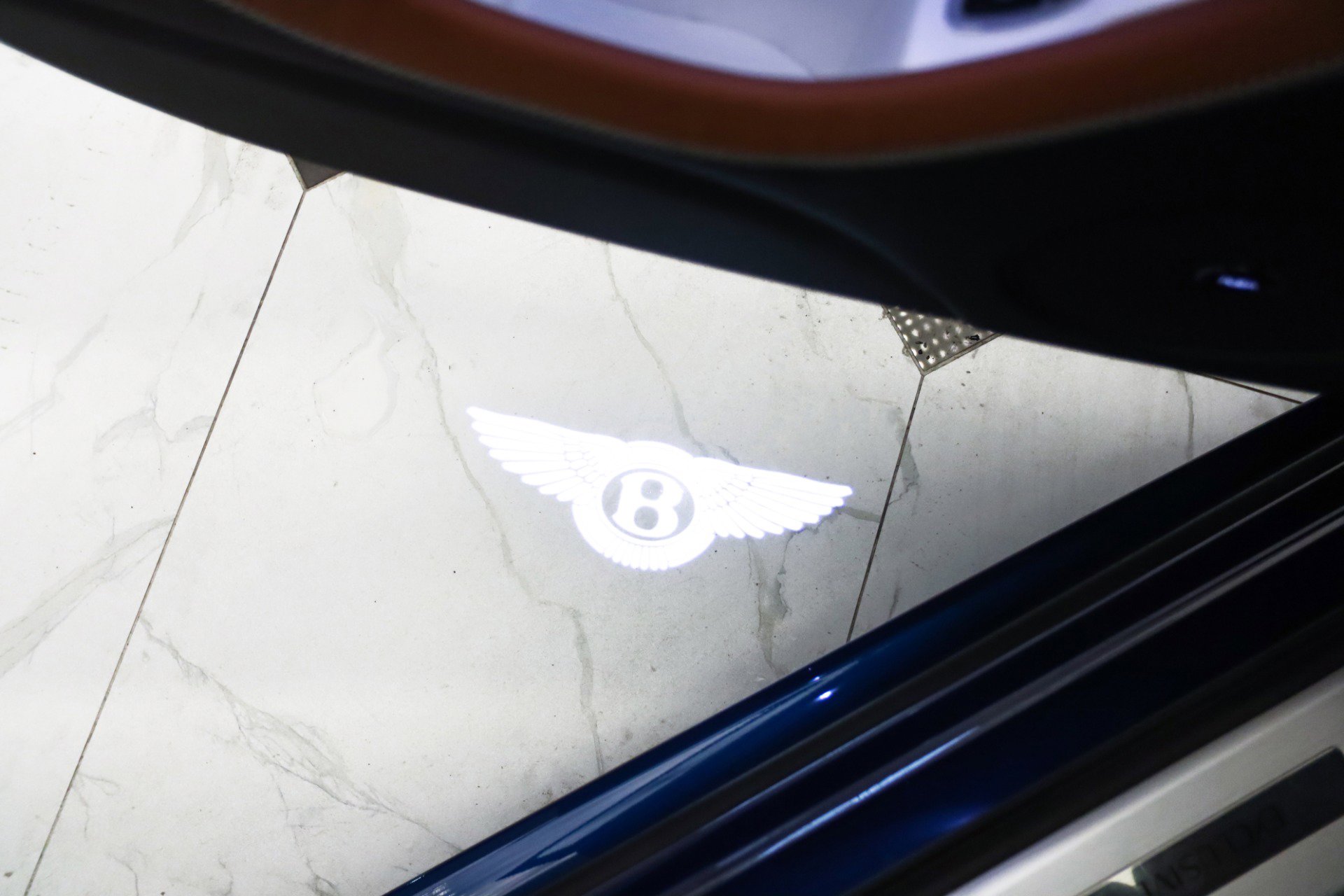 New 2025 Bentley Bentayga image 52