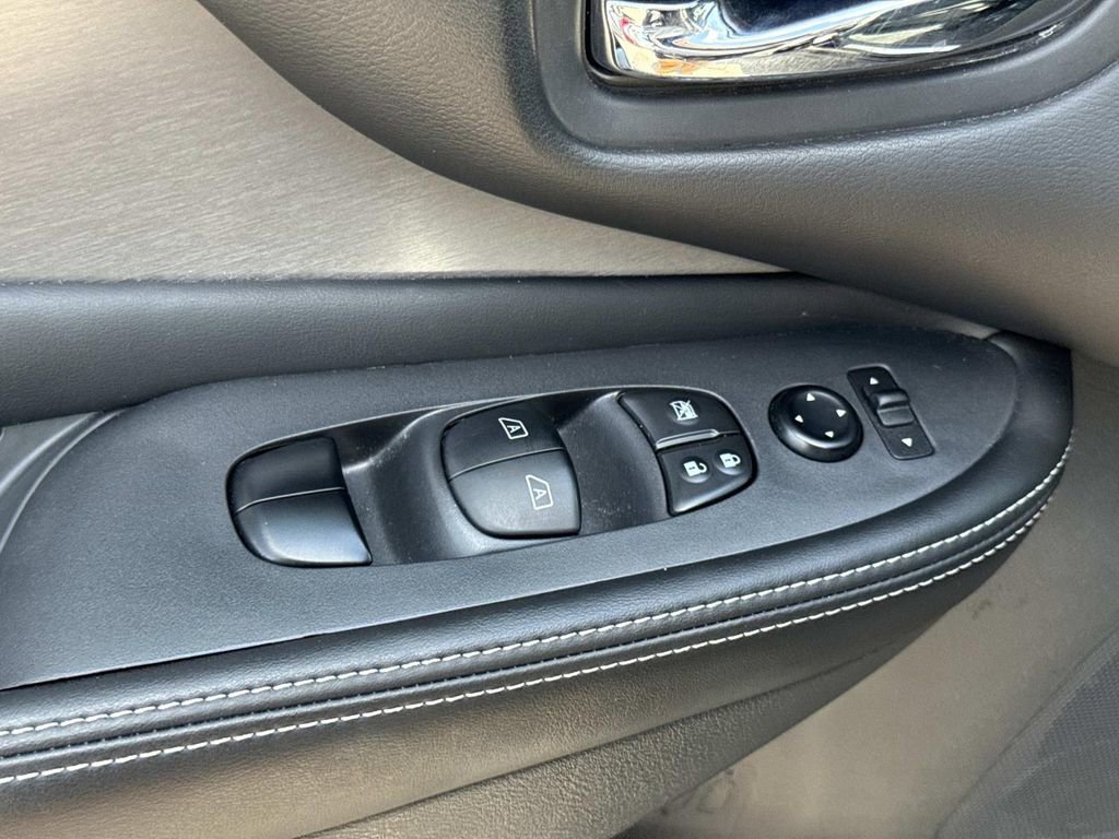 Certified 2023 Nissan Murano S FWD image 18