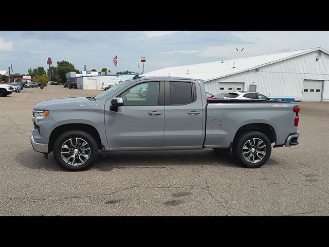 Used 2024 Chevrolet Silverado 1500 LT AWD/4WD image 33