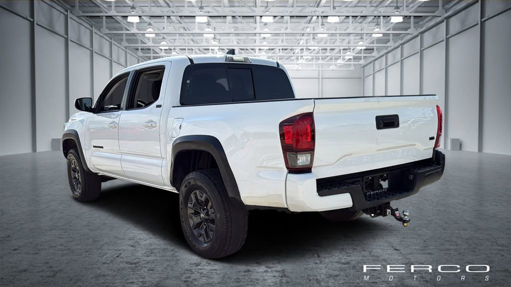 Used 2021 Toyota Tacoma SR5 w/ Trail Edition image 3