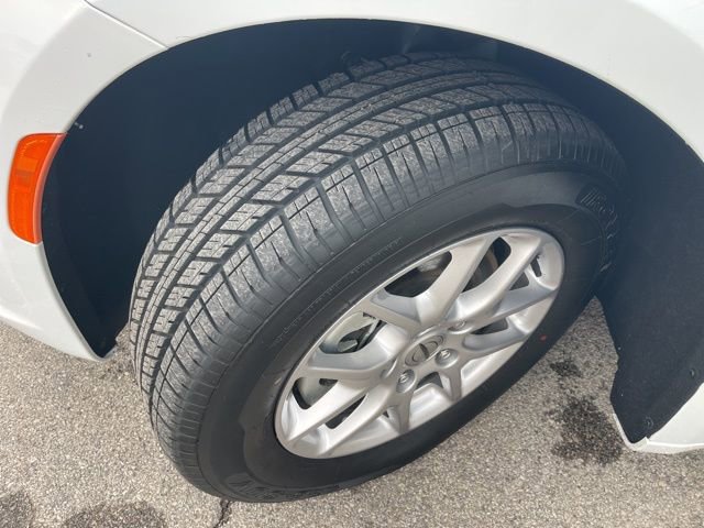 Used 2024 Chrysler Pacifica Touring-L image 31