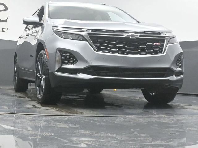 Used 2023 Chevrolet Equinox RS w/ RS Leather Package image 3