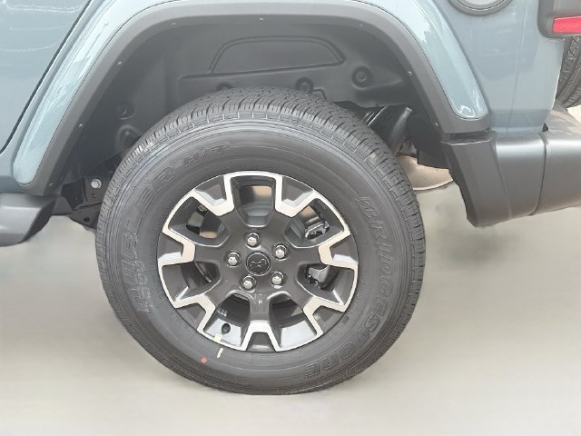 New 2026 Jeep Wrangler Unlimited Sahara AWD/4WD image 24