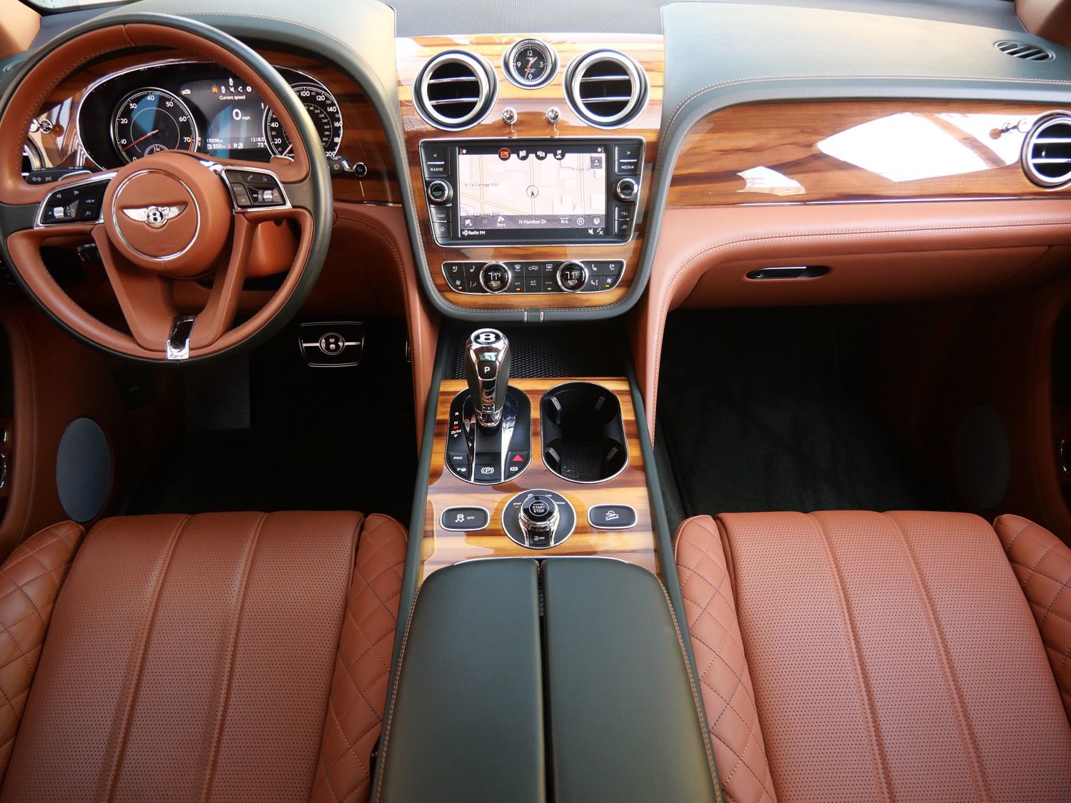 Used 2020 Bentley Bentayga AWD/4WD image 4