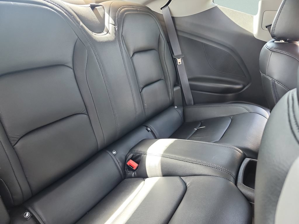 Used 2018 Chevrolet Camaro SS RWD image 32