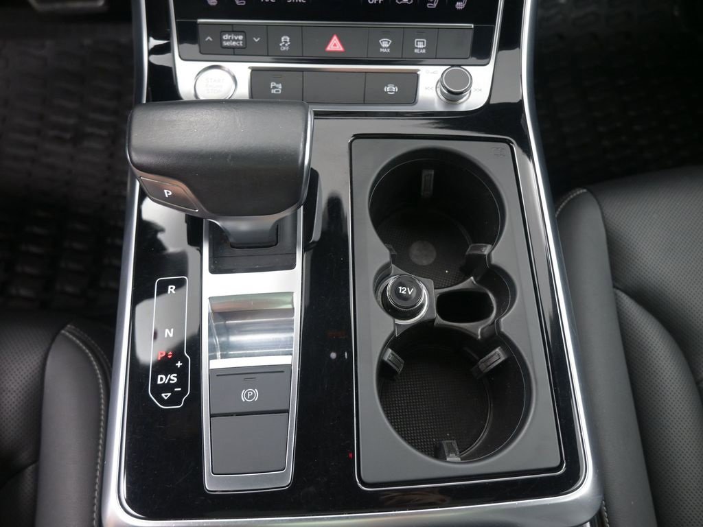 Used 2019 Audi Q8 Premium Plus w/ Premium Plus image 6