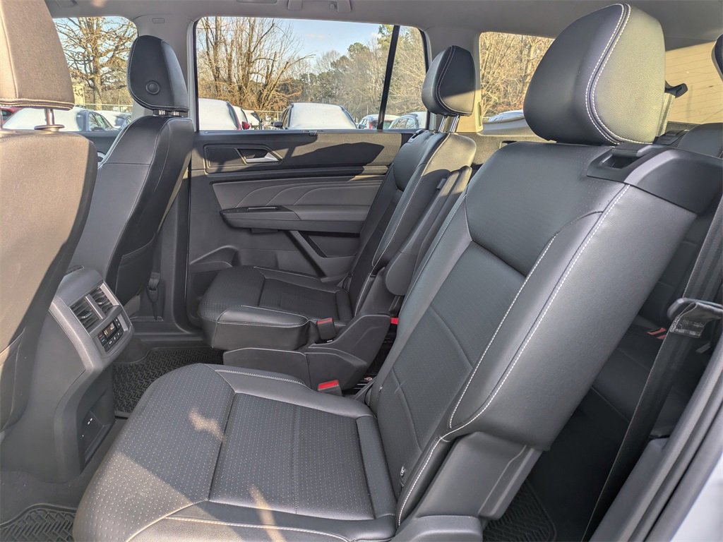 Certified 2023 Volkswagen Atlas SEL R-Line image 14