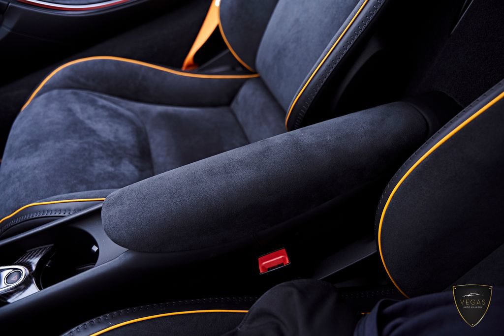 Used 2025 McLaren Artura RWD image 76
