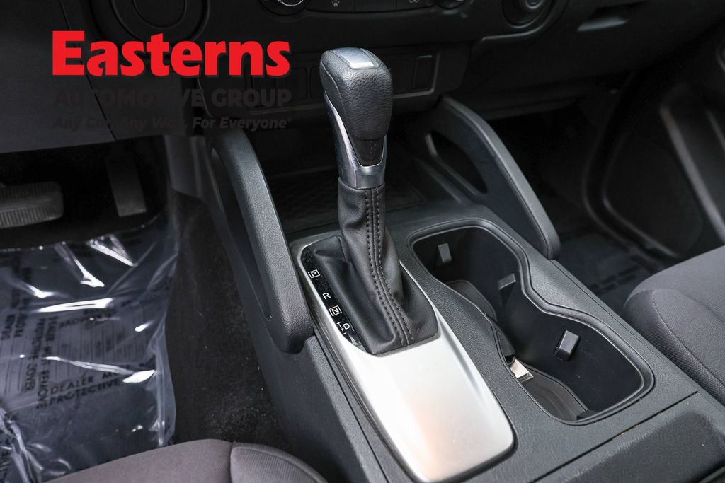Used 2022 Nissan Frontier S RWD image 12