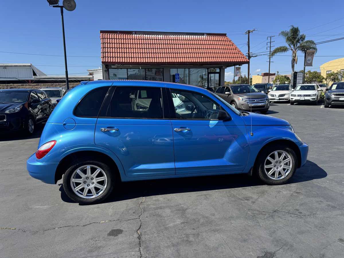 Used 2008 Chrysler PT Cruiser Touring FWD image 7