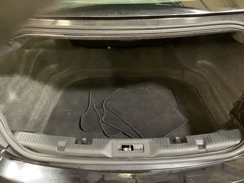 Used 2015 Lincoln MKS AWD w/ Equipment Group 101A image 15