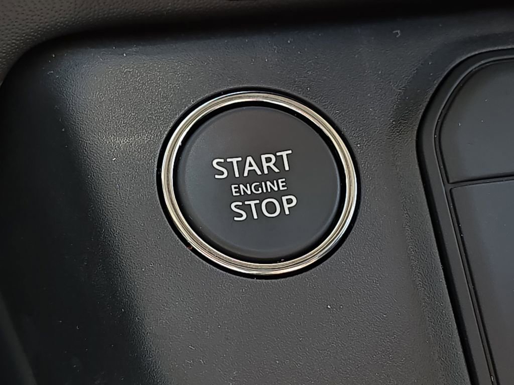 New 2026 Land Rover Defender 110 X-Dynamic SE image 25