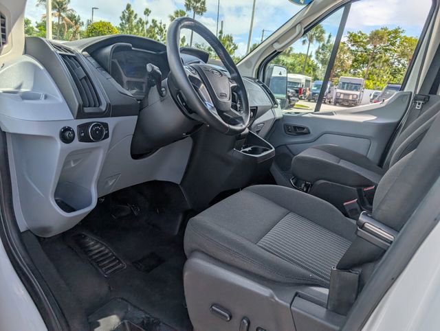Used 2015 Ford Transit 150 XLT RWD image 6