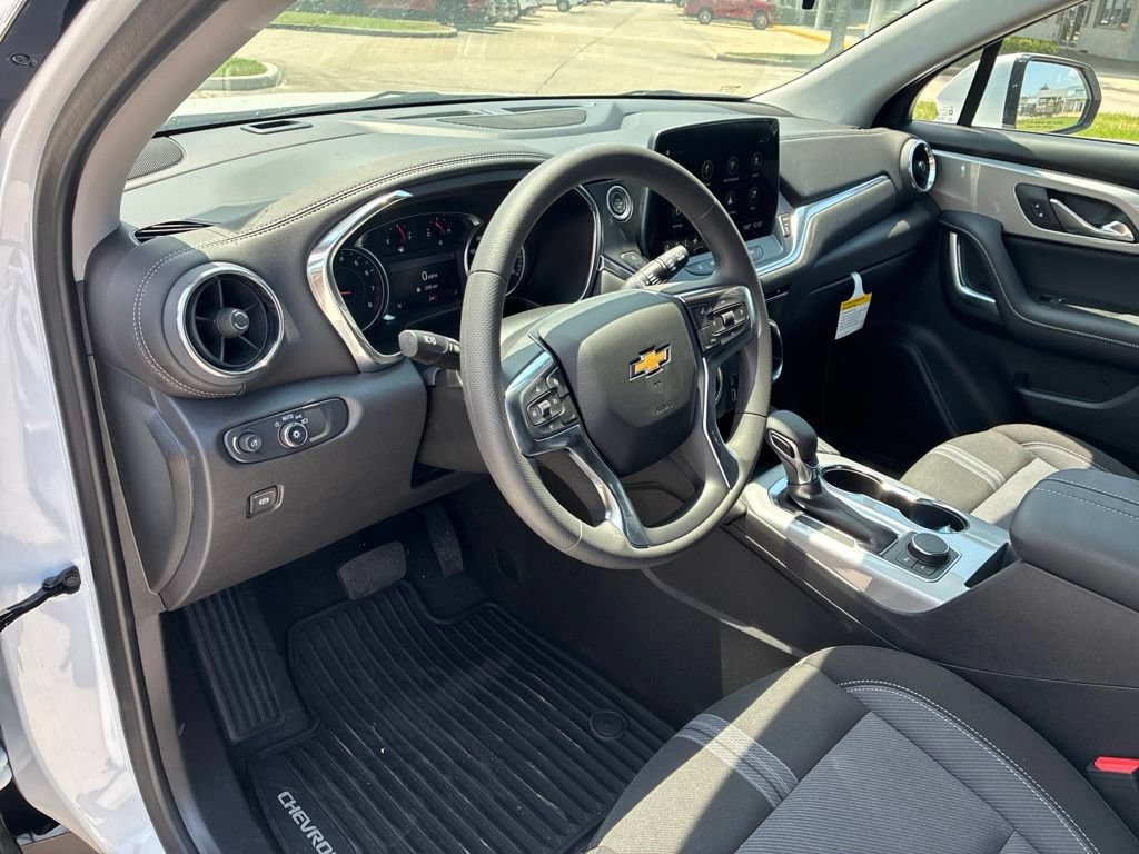New 2026 Chevrolet Blazer LT FWD image 17