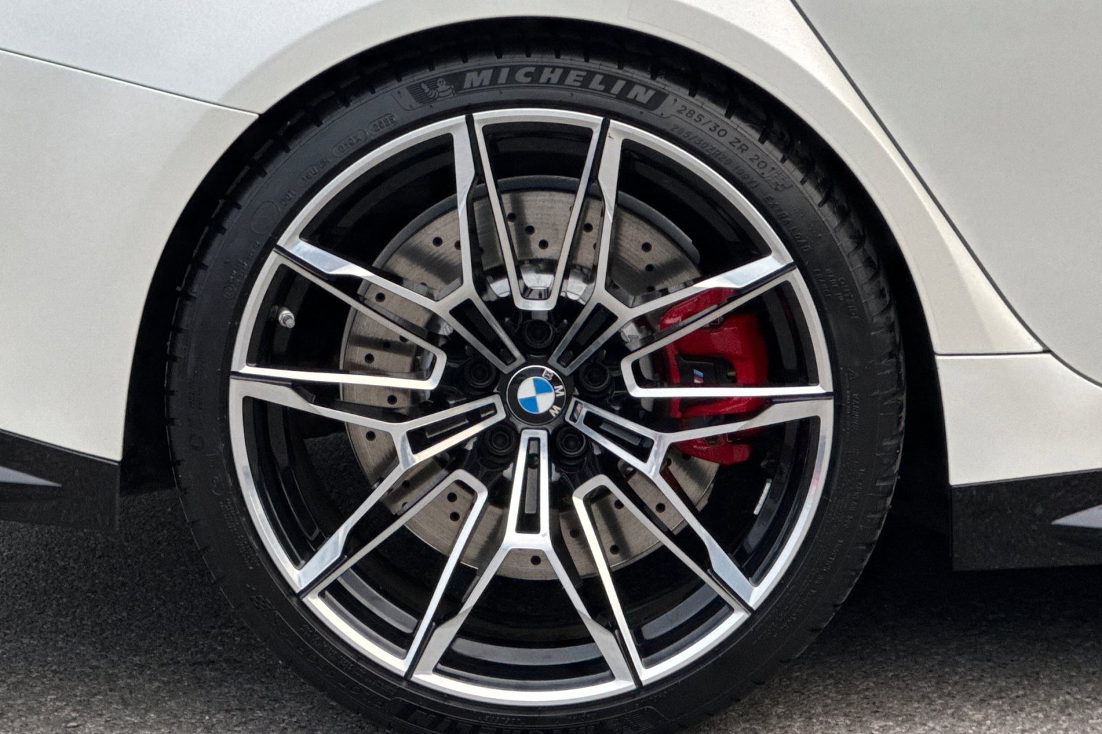 Used 2022 BMW M3 w/ M Carbon Exterior Package image 26