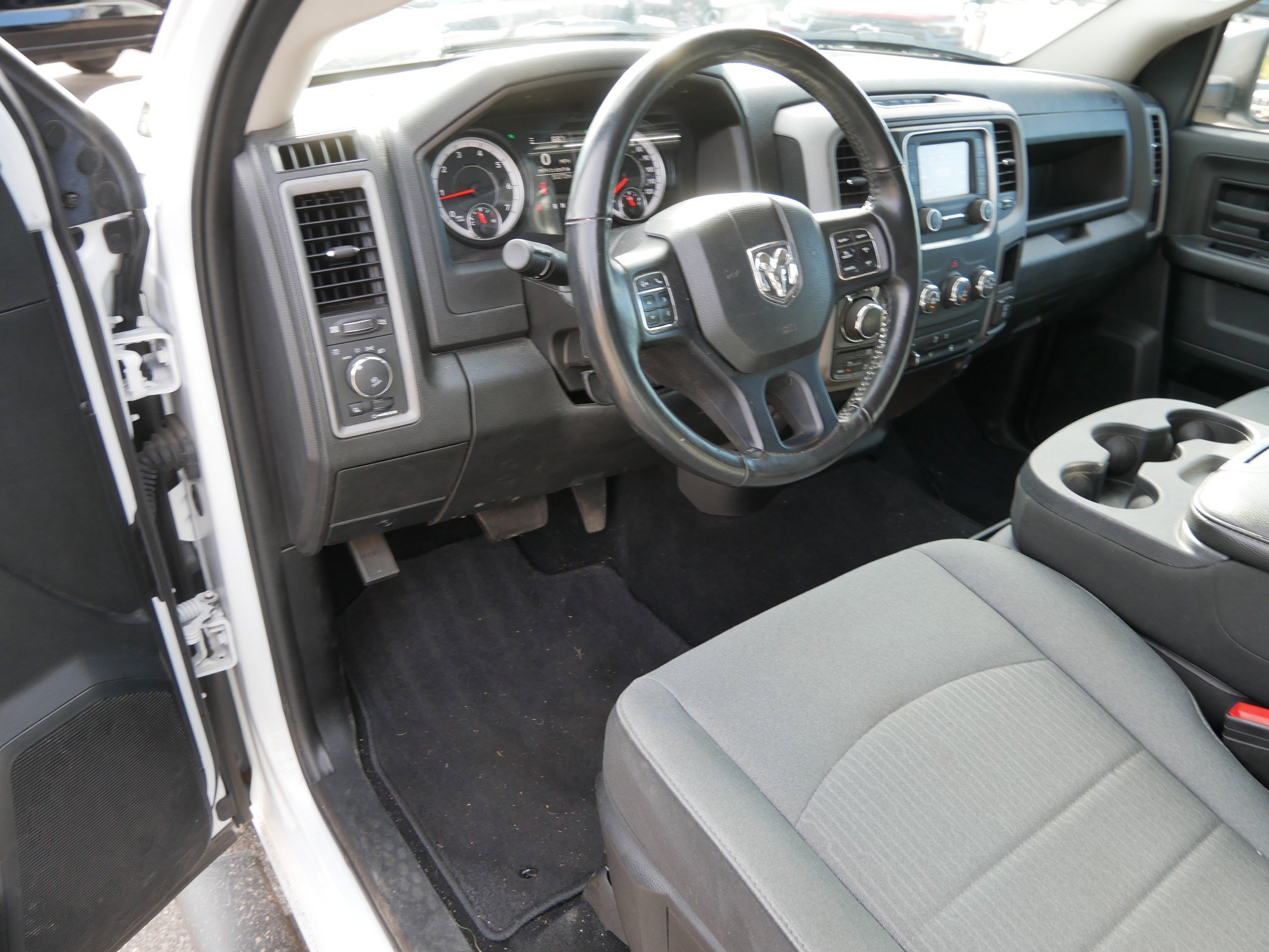 Certified 2023 RAM 1500 Tradesman w/ Tradesman SXT Package image 19