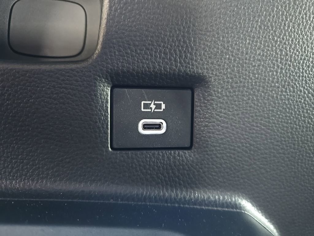 Used 2025 Lexus GX 550 w/ Accessory Package (2T) image 63