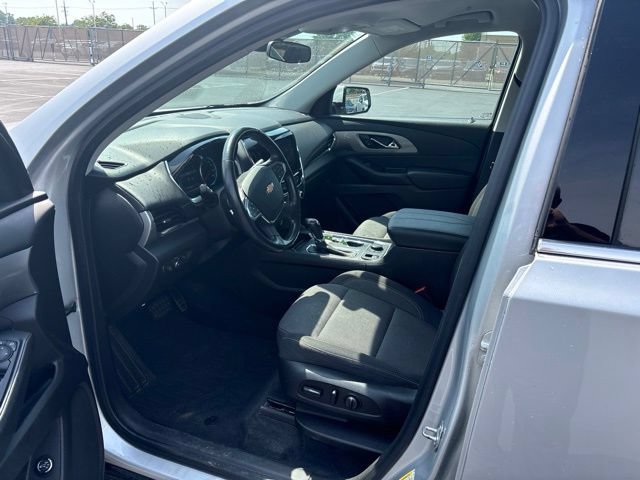 Used 2020 Chevrolet Traverse LT FWD image 10