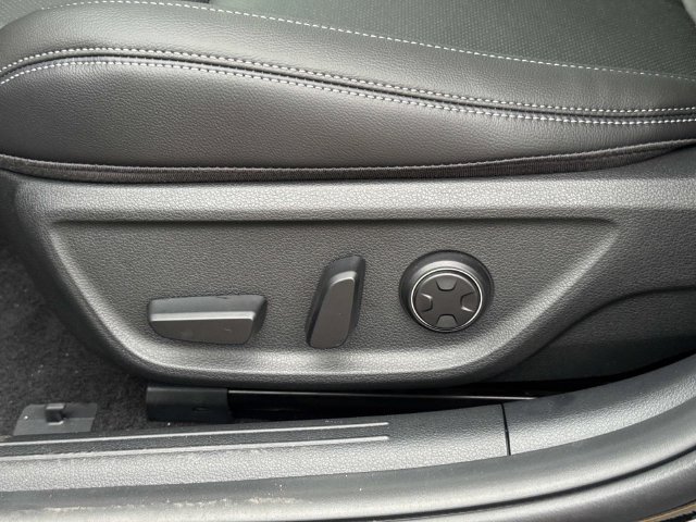 New 2027 Genesis G70 2.5T RWD image 17
